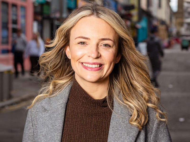 Holly Ellis